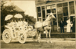 1910 Flower Parade entry